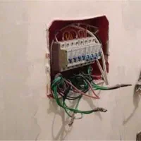 انجام صفر تا صد برق‌کشی ساختمان در شاهرود