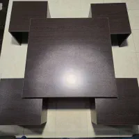 میز جلو مبلی و چهار عدد میز عسلی کاملا نو