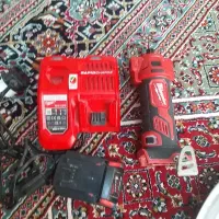 فرزبرش کناف باباطری و شارژر میلواکی،و تفنگ هیلتی