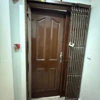 حفاظ به همراه درب