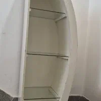 قفسه اسباب بازی و کتاب