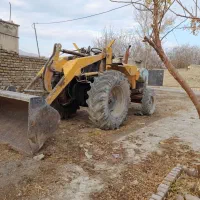 تراکتور بیل عقب