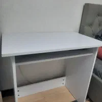 میز تحریر و صندلی