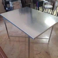 میز گالوانیزه