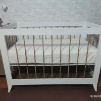 تخت کودک‌|تخت و صندلی بچه|میانه, |دیوار