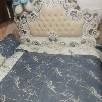 تخت وروتختی