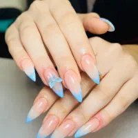 کاشت وترمیم ناخن