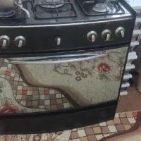 فروش فوری ۲ عدد اجاق گاز ۴ شعله و ۵ شعله فر دار