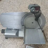 کالباس بر همبرگرزن
