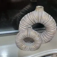 دو عدد گلدان سفالی برای کاشت گل و گیاه