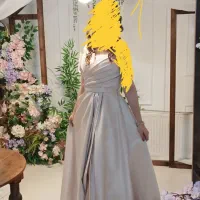 لباس مجلسی بلند|لباس|اندیشه, اندیشه فاز ۱|دیوار