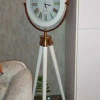 یک عدد ساعت ایستاده.جاکفشی.آینه کنسول و میز tv