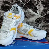 کتونی عمده به قیمت تولیدی|کیف، کفش، کمربند|پرند, فاز ۵|دیوار