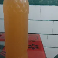 آبغوره ارگانیک محصول باغ ممبی