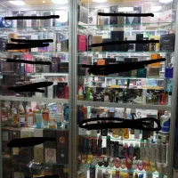 فروش دو عدد قفسه ویترین فرفوژه