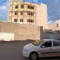 سه طبقه خدماتی یک باب تجاری