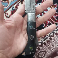 چاقو قدیمی است خیلی خوب است