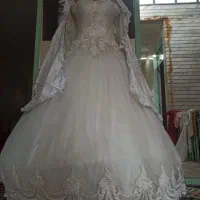 لباس عروس|لباس|درمیان, |دیوار