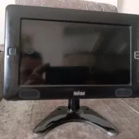 تلویزیون کوچک 11 اینچی با گیرنده دیجیتال داخلی