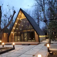 اقامتی بینظیر در اولین و تنها کلبه سوئیسی در همدان