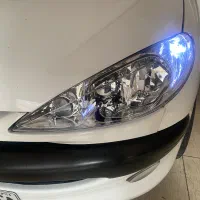 چراغ ۲۰۶ با طلق ۲۰۷