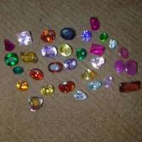 جیوه نقرای باچگالی13/99وتعدادی سنگ جواهروانگشتر