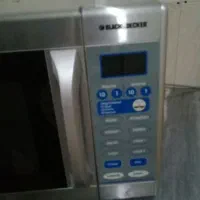 ماکروفرسالم درحد نو بدون تعمیر کم استفاده شده|اجاق گاز و لوازم برقی پخت‌وپز|همدان, |دیوار