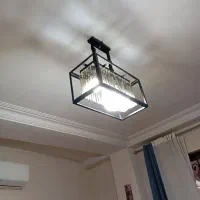 یک جفت لوستر فلزی مدرن