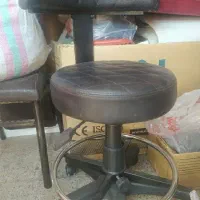 صندلی پایه دار