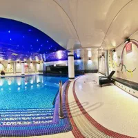 کارت استخر هتل پردیسان