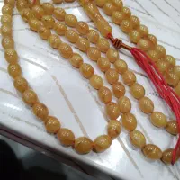 یک تسبیح کهربا ۱۰۱ تایی