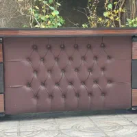 میز ال و میز پیشخوان و صندلی