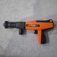 تفنگ میخکوب