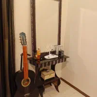 کنسول و آینه