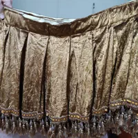 والان پرده با آویزه