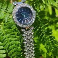 ساعت های فول نگین و نیم نگین زنانه با بهترین قیمت