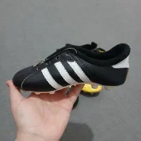 دو جفت کفش فوتبالی در حد نو|کیف، کفش، کمربند|محمدشهر, محمدشهر|دیوار