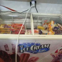 یخچال بستنی