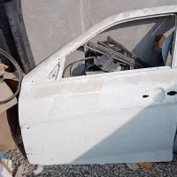 چند عدد گلگیر وچند عدد درب خودرو|قطعات یدکی و لوازم جانبی|اسلامشهر, شهرک مهدیه|دیوار