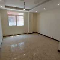 ۹۰ متر _ شرق مرزداران _ سالن پرده خور