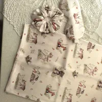 روبالشتی ساتن بهمراه اسکرانچی و چشم بند..|رختخواب، بالش، پتو|بیرجند, |دیوار