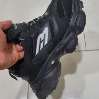 کتونی بالنسیاگا سایز ۴۲ اصل
