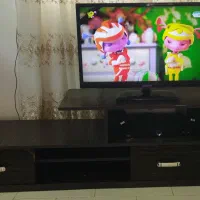 تلویزیون LED 32 صنام همراه با میز تلویزیون