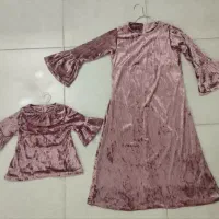 ست مادر دختر و لباس دخترانه