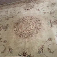 قالی ۱۲ متری کرمی