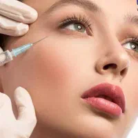 انجام خدمات زیبایی بوتاکس ، تزریق ژل و پیرسینگ