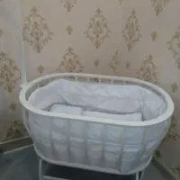 تخت نوزاد خارجی|تخت و صندلی بچه|تهران, پرستار|دیوار