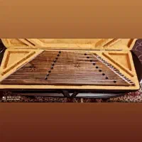 سنتور اصل اکبند بهمراه لوازم فقط ۴ تومن مقطوع