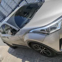 تویوتا CHR هیبرید سالم تیتانیومtoyota فوری