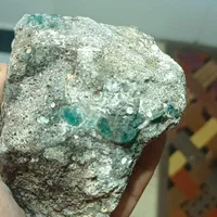 زمرد سبز|جواهرات|شیراز, قصرالدشت|دیوار